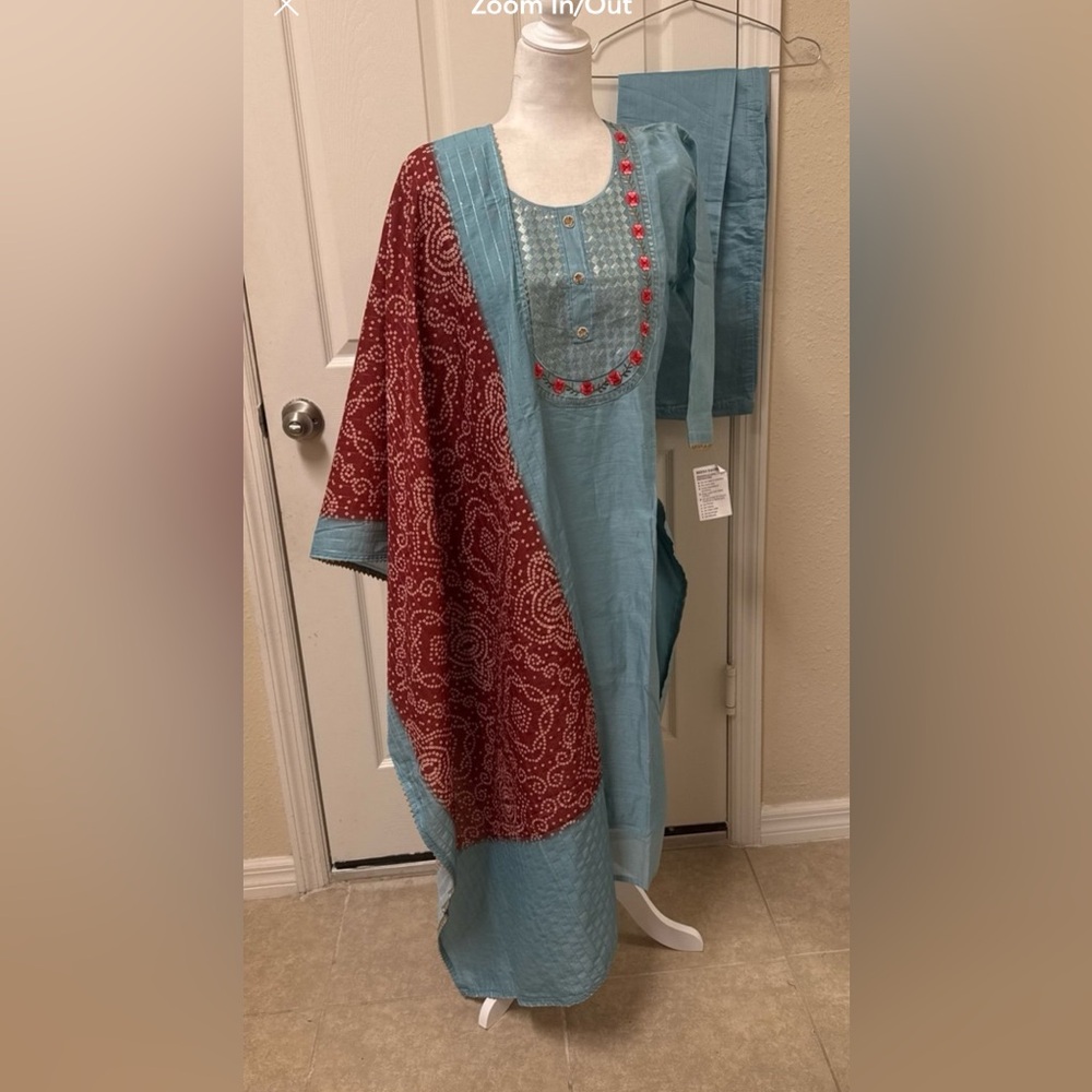 New Pakistani Indian designer Blue and Red Embroidered shalwar kameez #636 - Picture 2 of 5